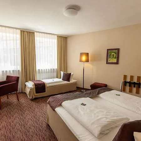 Hotel Comfort Tom Kyle 3*